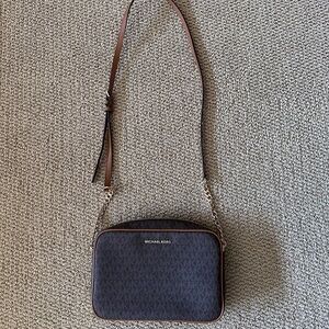 Michael Kors crossbody purse